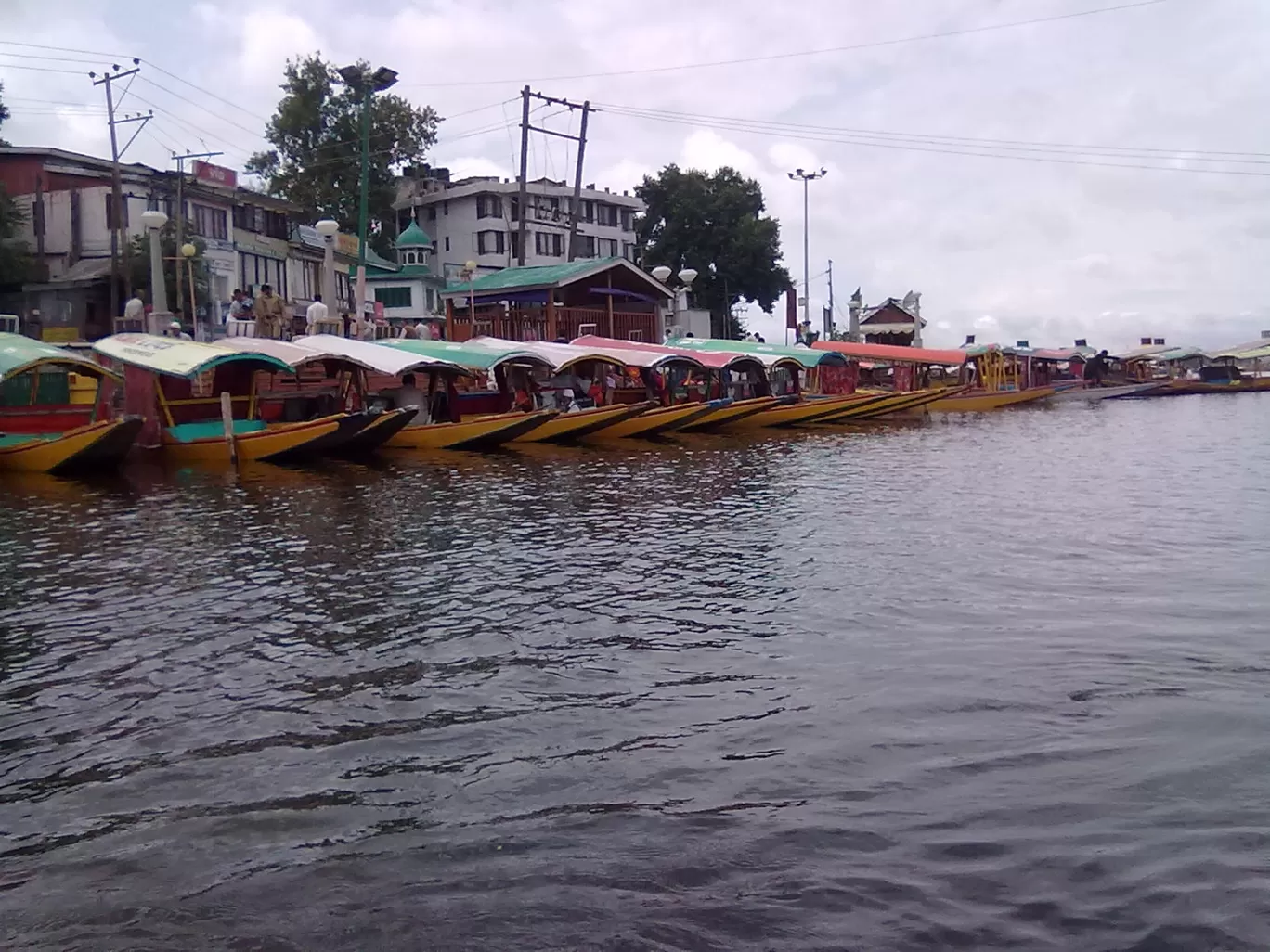 Photo of Dal Lake By Shiromani Pandey