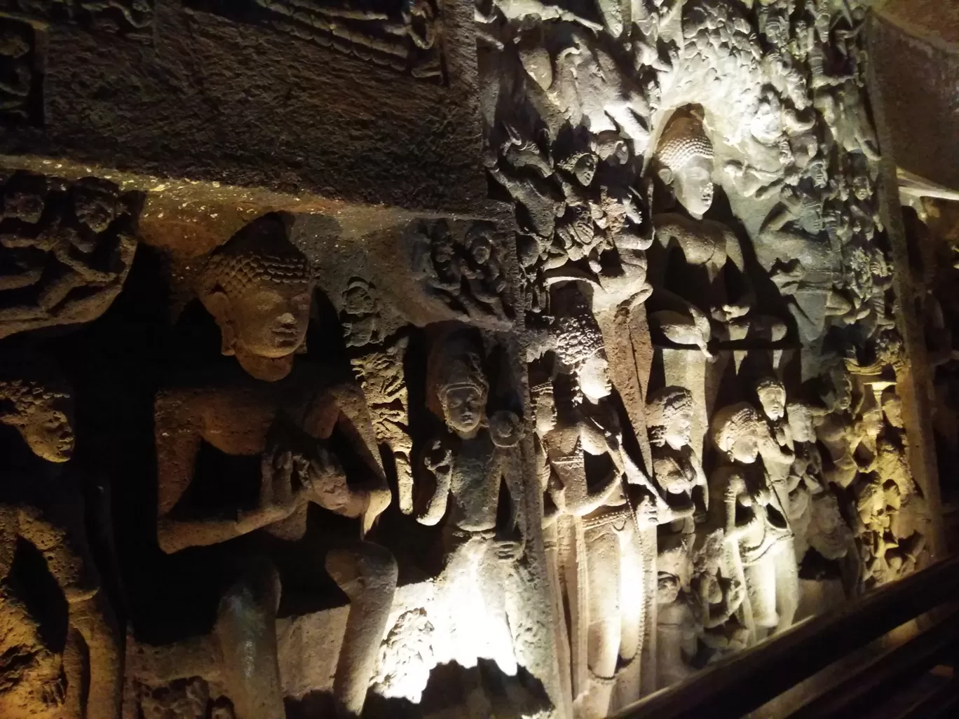 Photo of Ajanta caves By Vaibhav Kapre