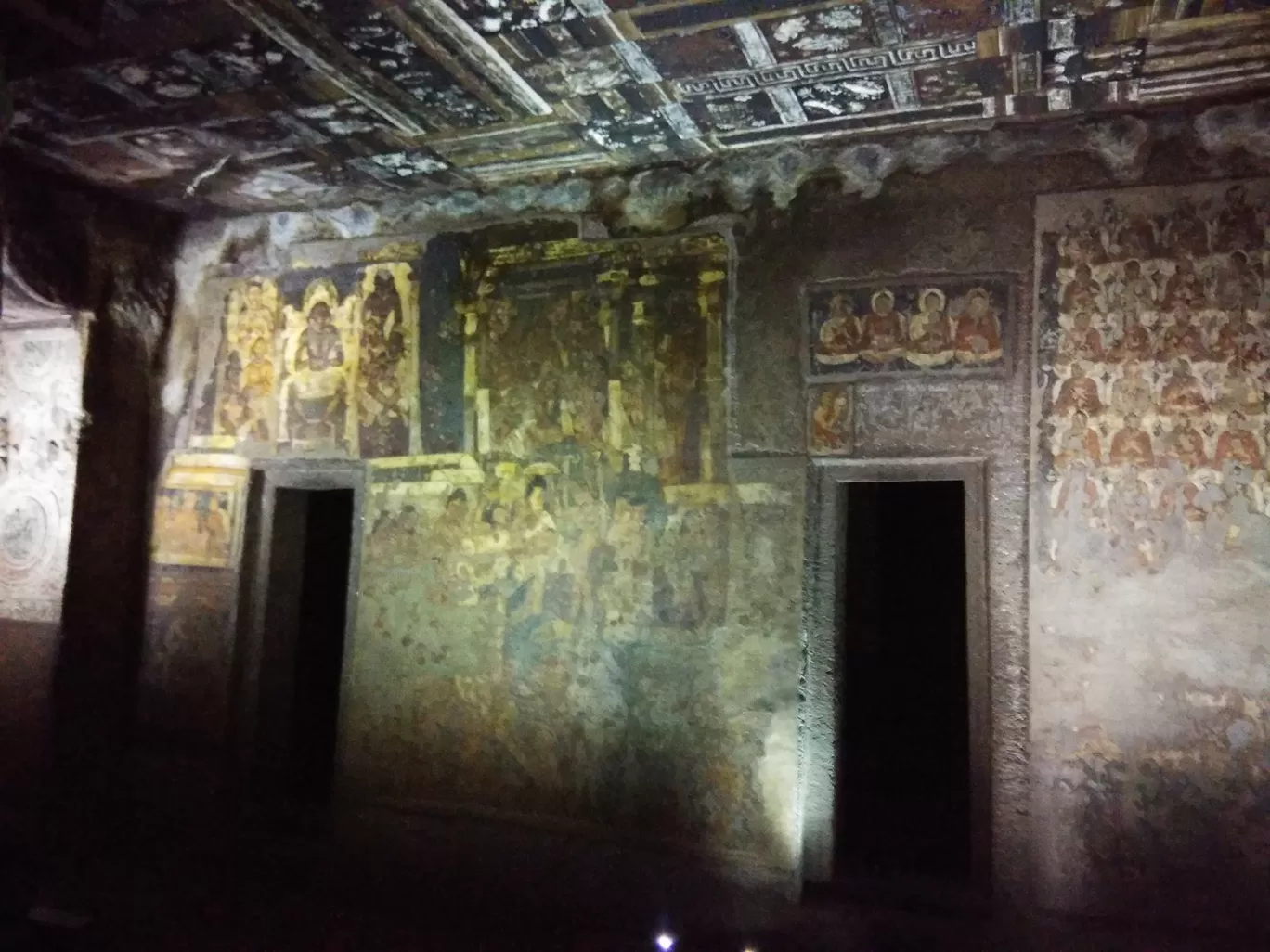 Photo of Ajanta caves By Vaibhav Kapre