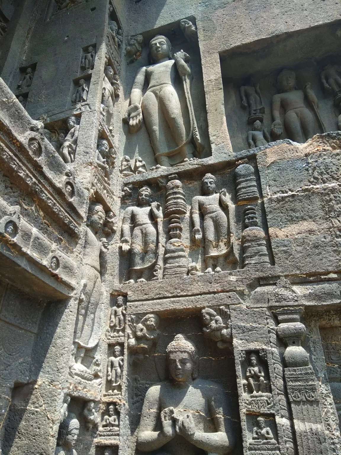 Photo of Ajanta caves By Vaibhav Kapre