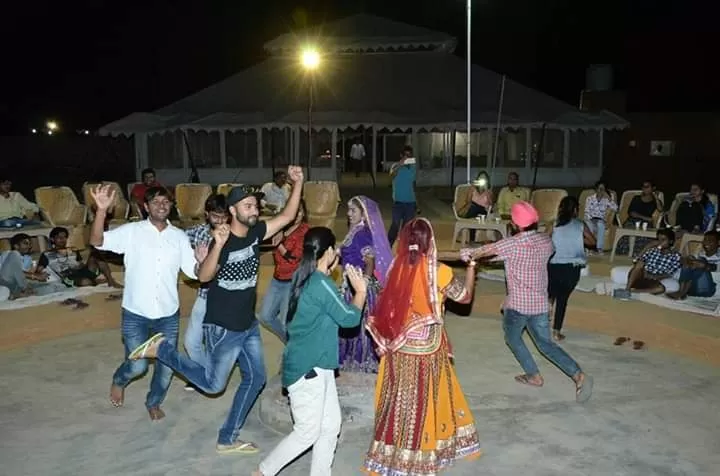 Photo of Kanoi By Jaisalmer Sam Desert Safari