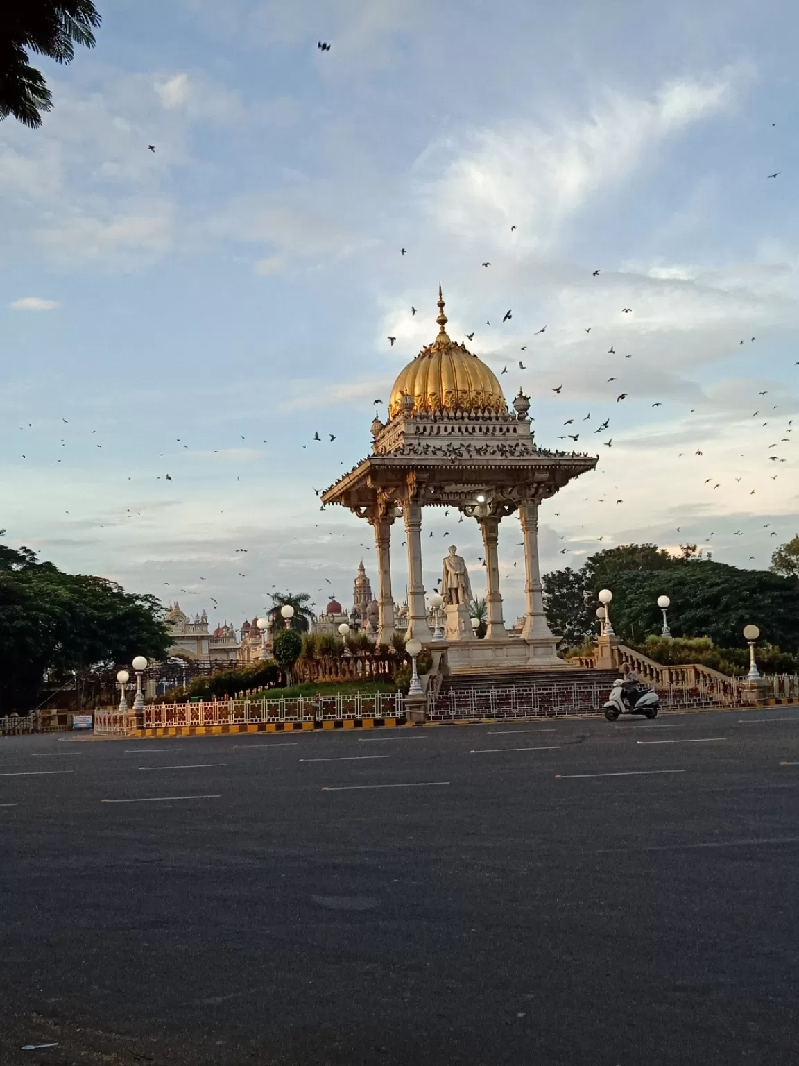 Photo of Mysore Palace By manojkumar kanchgar
