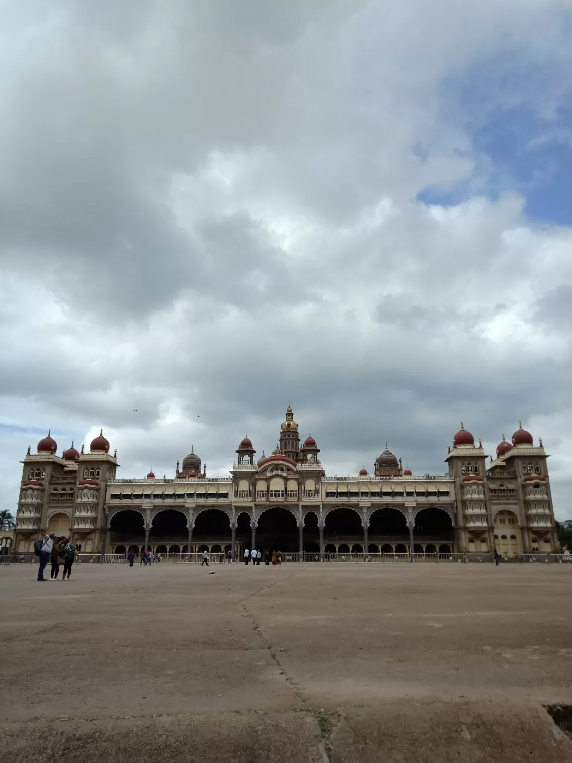 Photo of Mysore Palace By manojkumar kanchgar