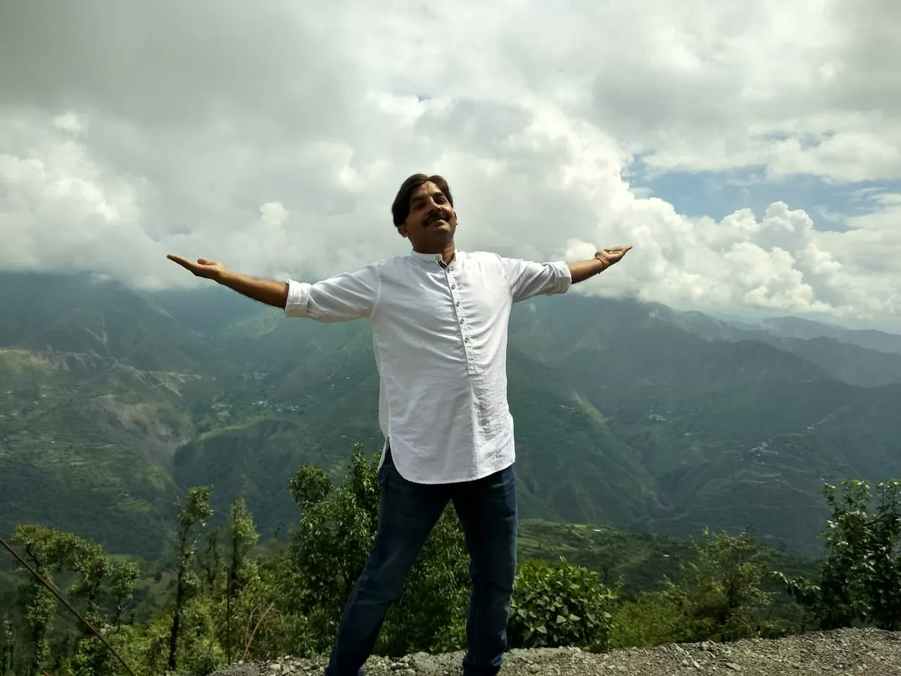 Photo of Mussoorie By Deepak Vikram Singh