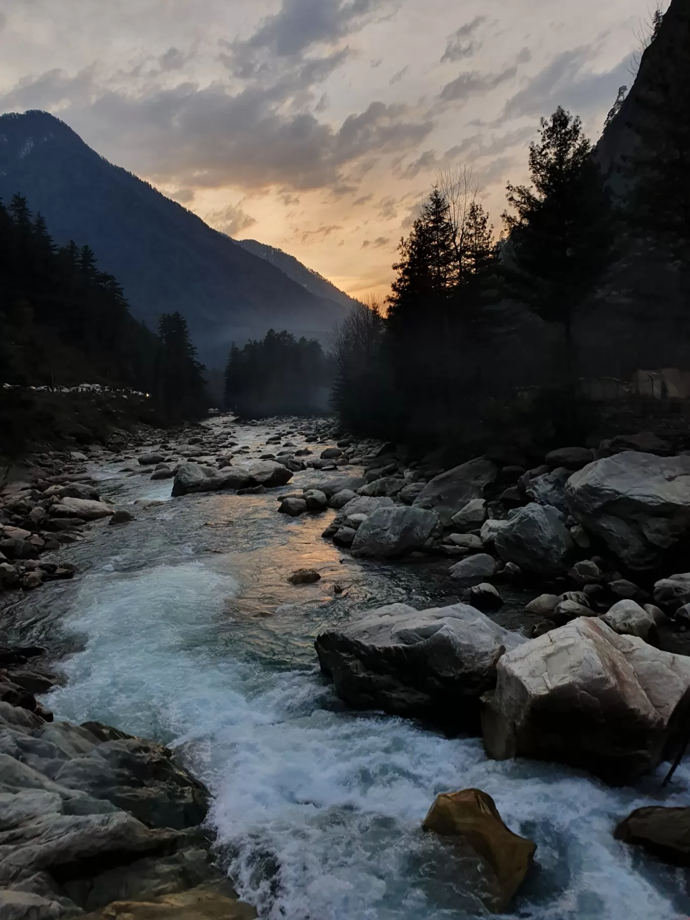 Photo of Kasol By nickson patel