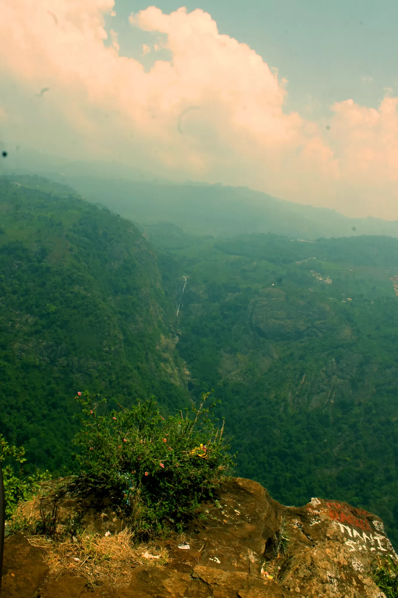 Photo of Coonoor By Soumya Khurana