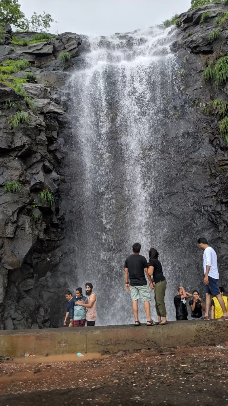 Photo of Devkund Waterfall By Deepanshu Gupta