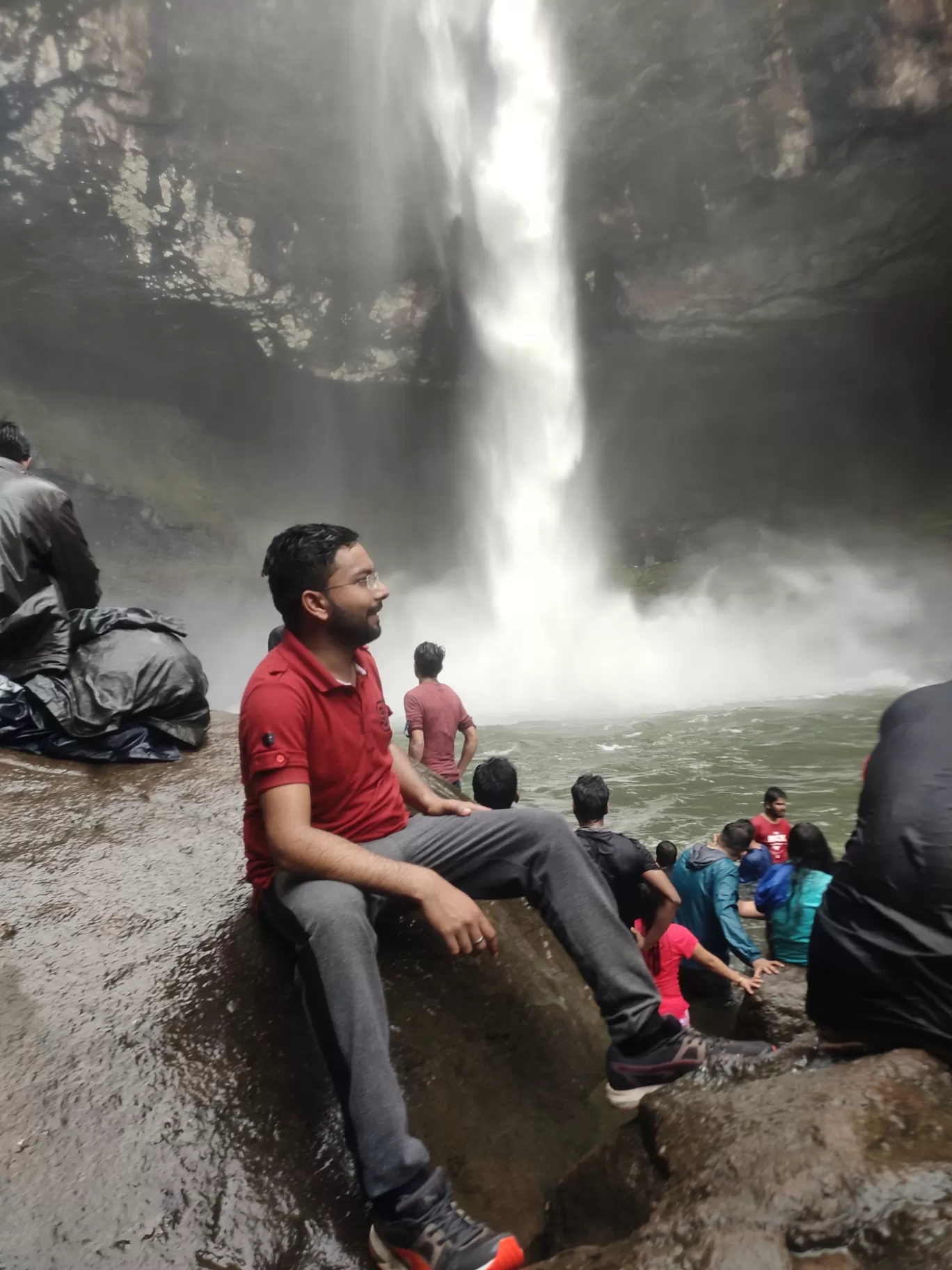 Photo of Devkund Waterfall By Deepanshu Gupta