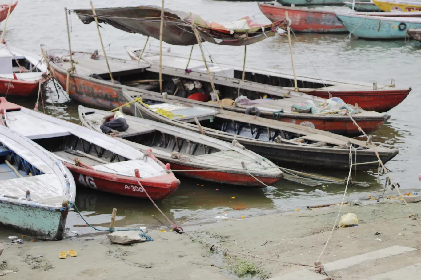 Photo of Varanasi By Shounak Pal