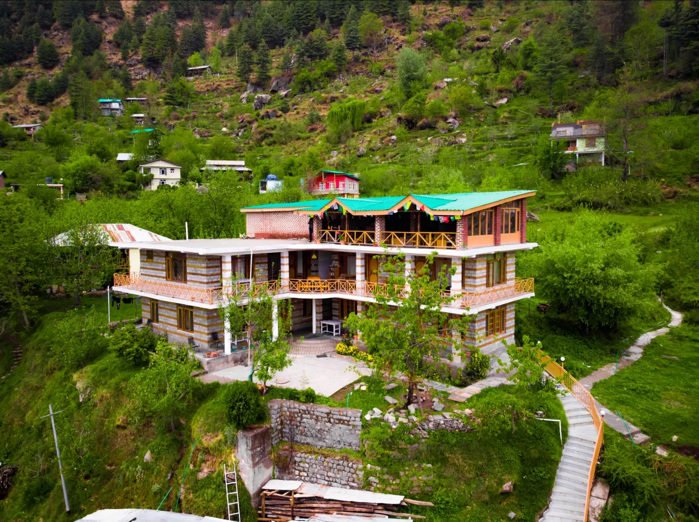 Photo of Old Manali Manali By Harsh Chauhan