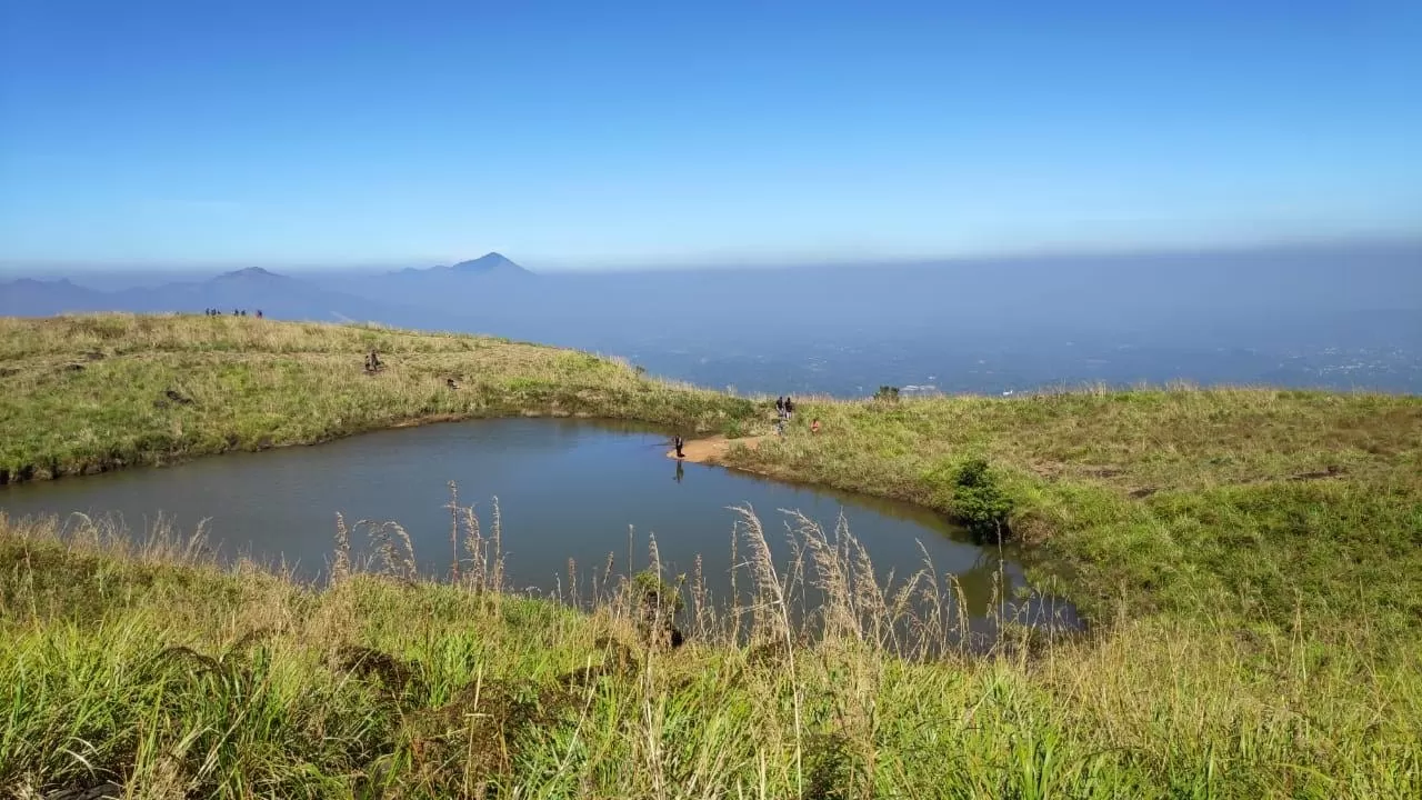 Photo of Chembra Peak Heart Lake By midhila