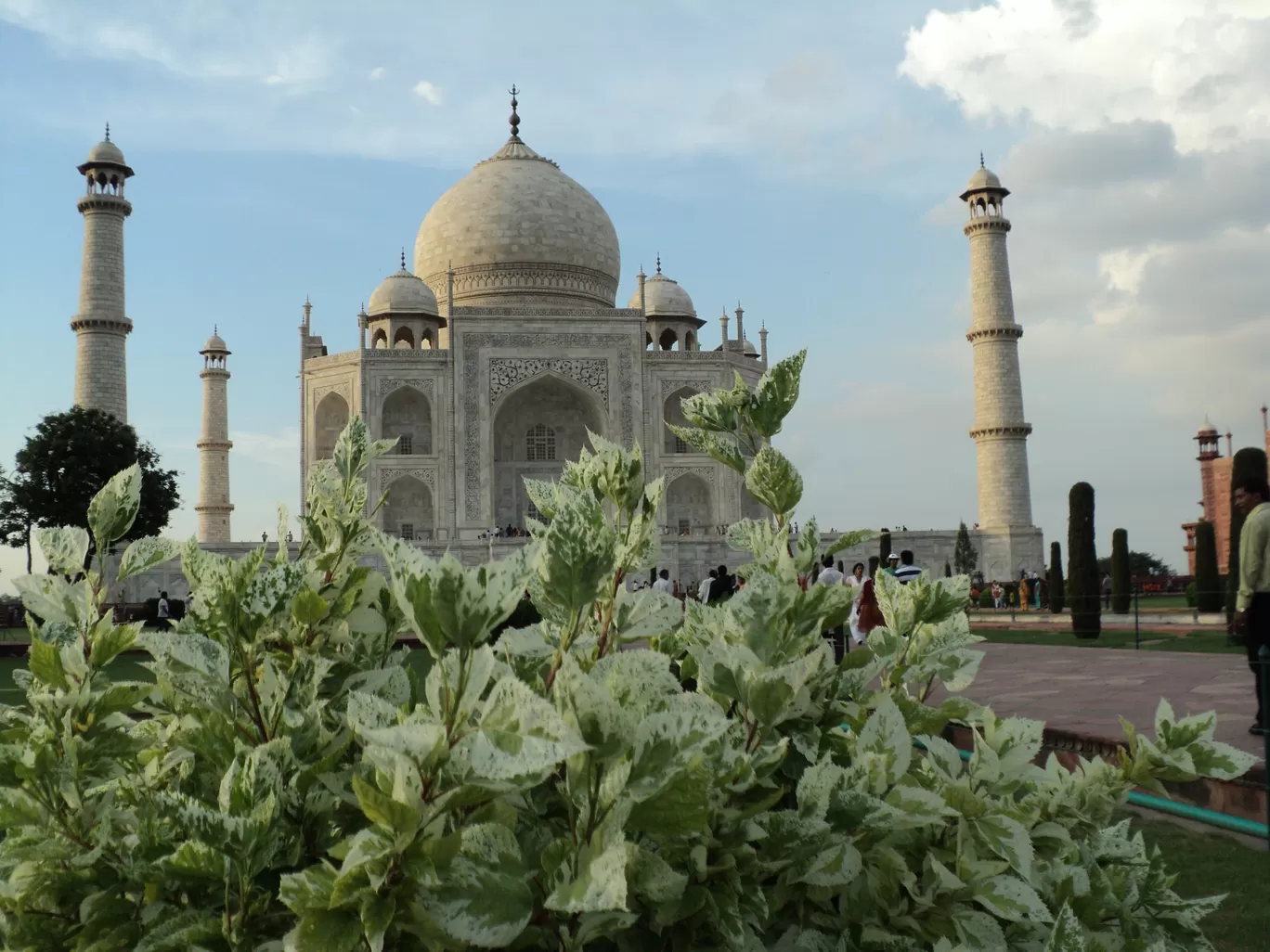 Photo of Taj Mahal By Ratul Sonowal