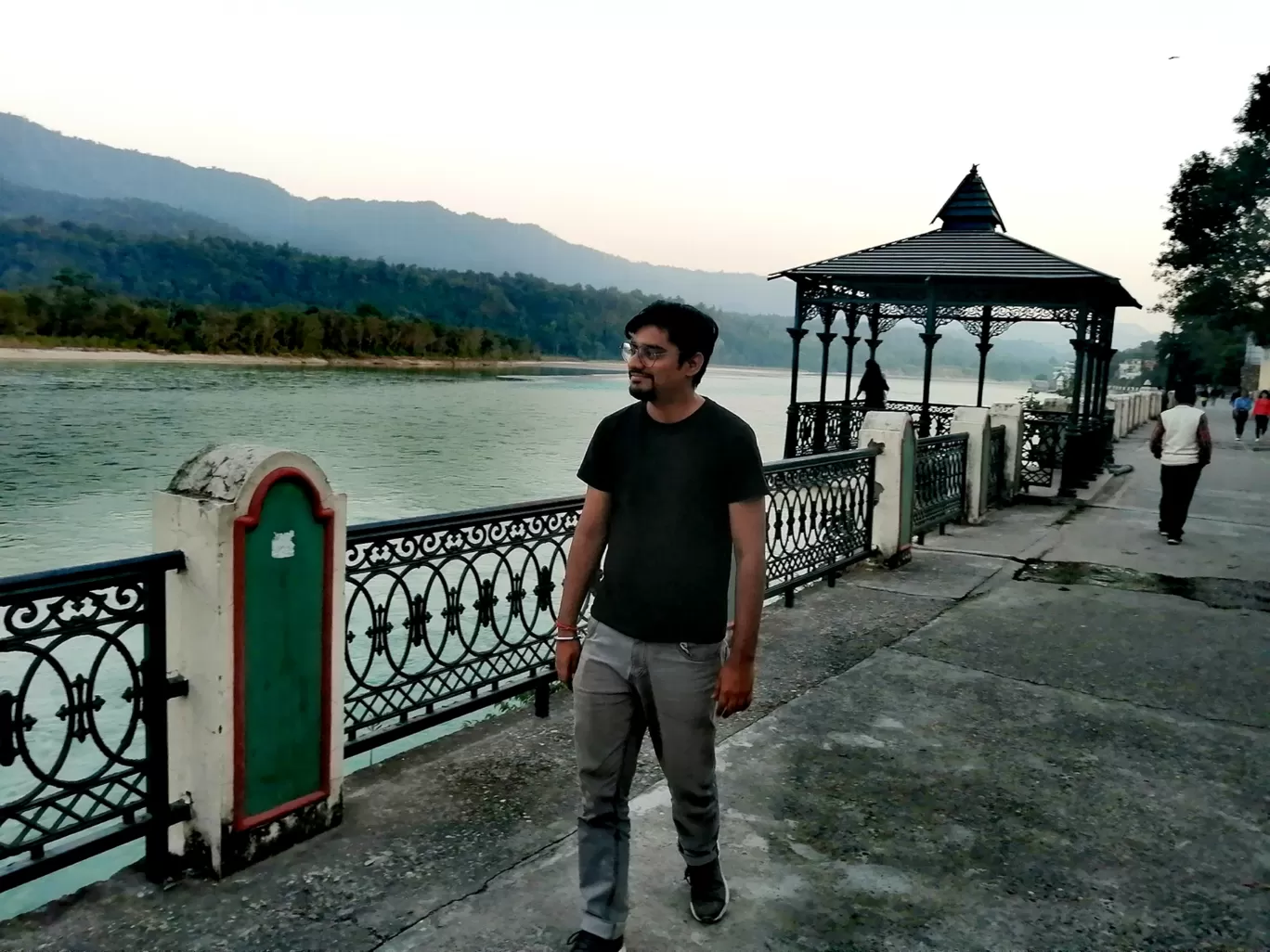 Photo of Rishikesh By Akhil Tiwari