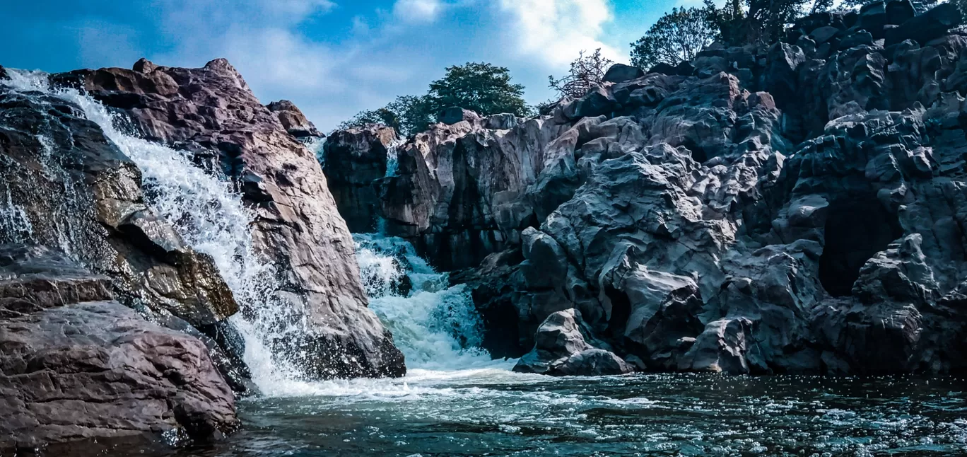 Photo of Hogenakkal Waterfalls By Sidharth Menon