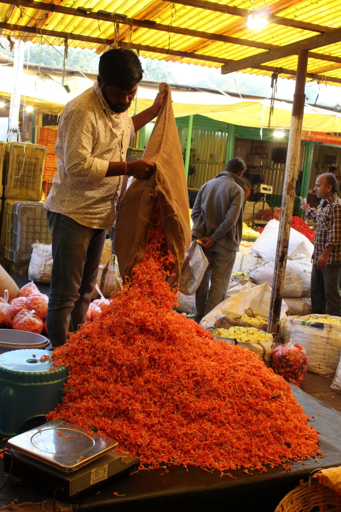 Photo of Gudimalkapur Flower Market By Pavan Kumar