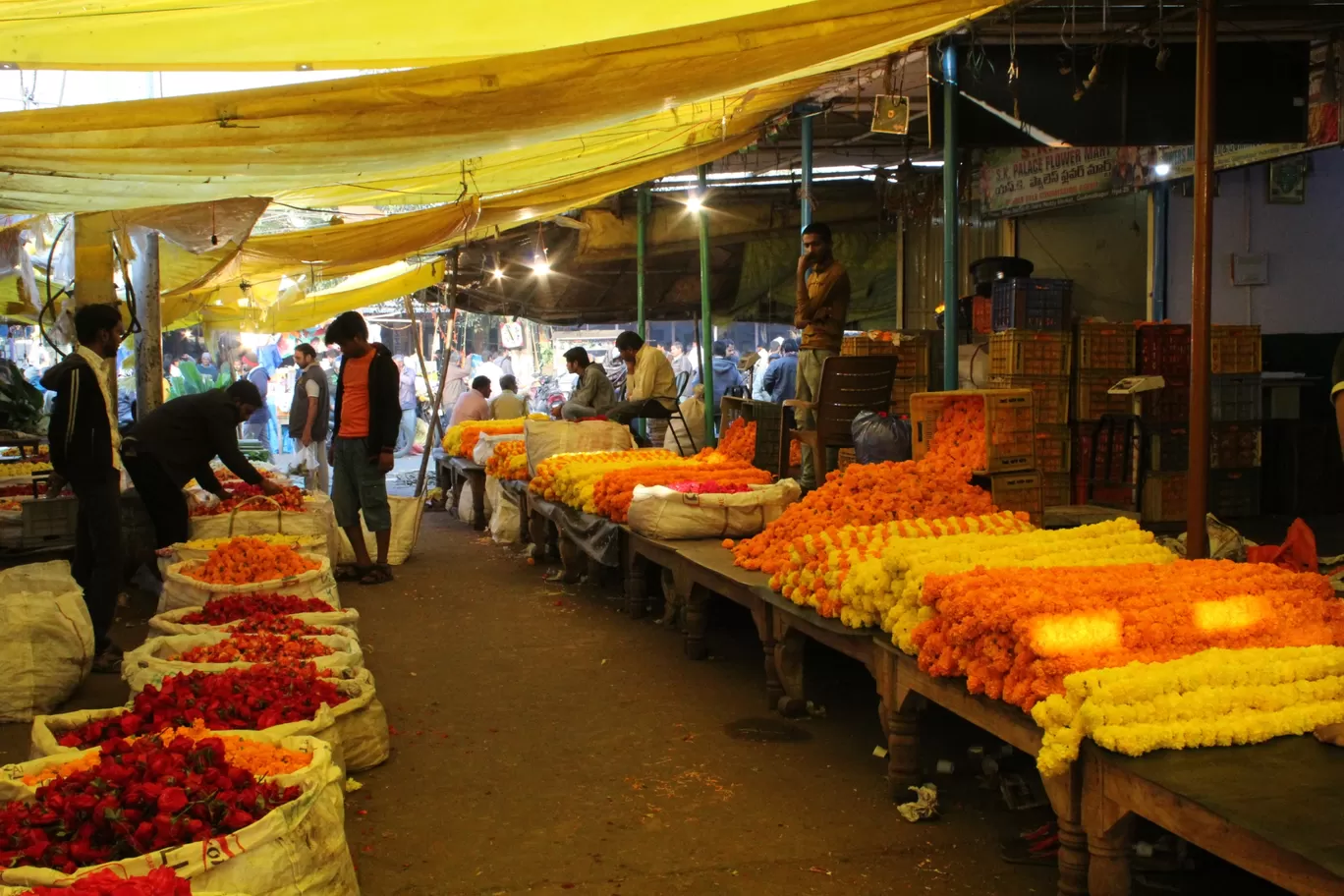 Photo of Gudimalkapur Flower Market By Pavan Kumar