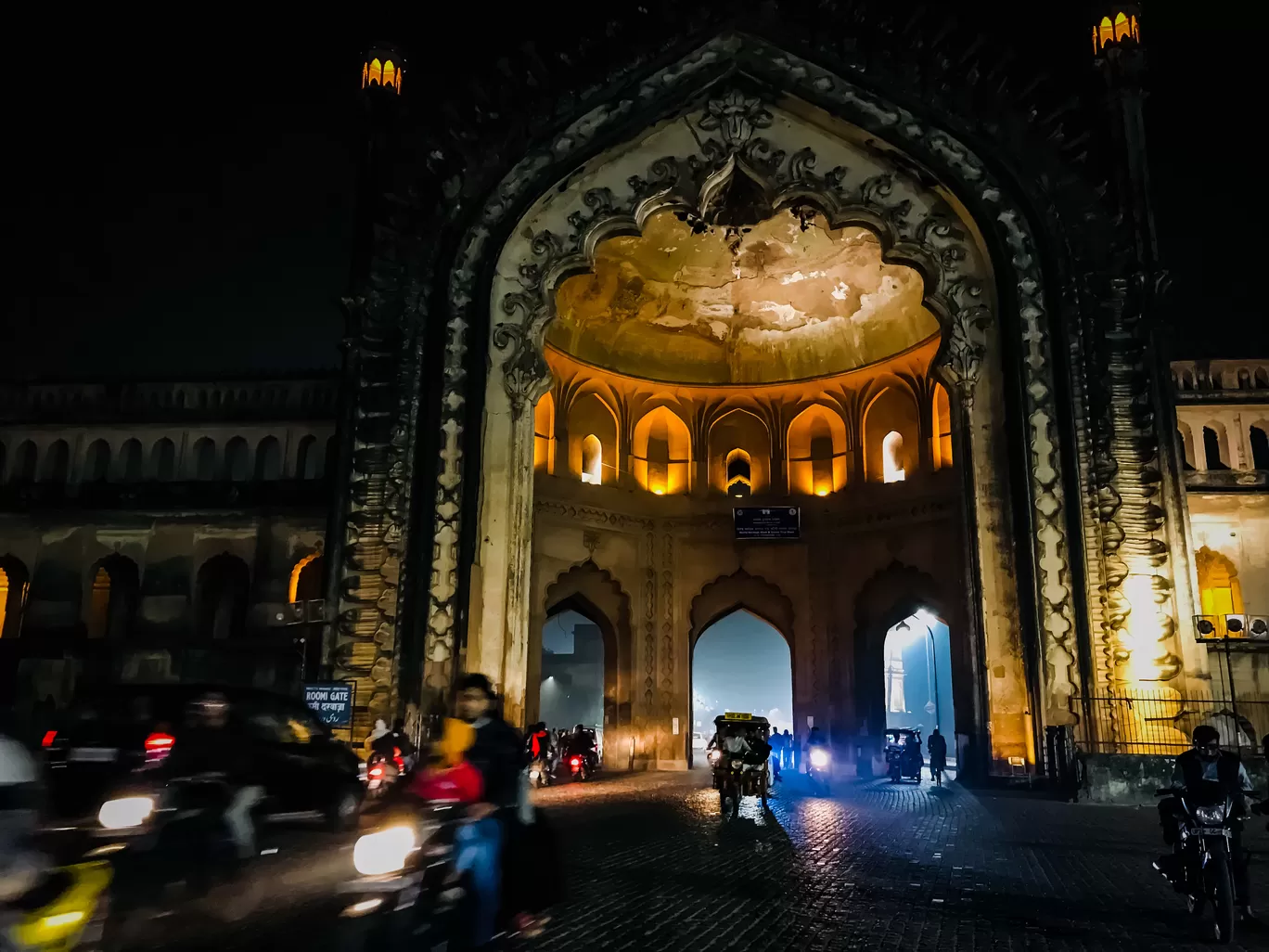 Photo of Lucknow By Harshit Jaiswal