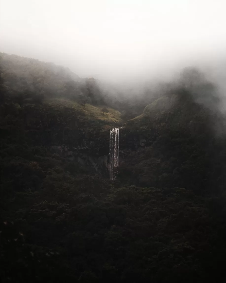 Photo of Barki Waterfall (Tapera) By Sanket Urane
