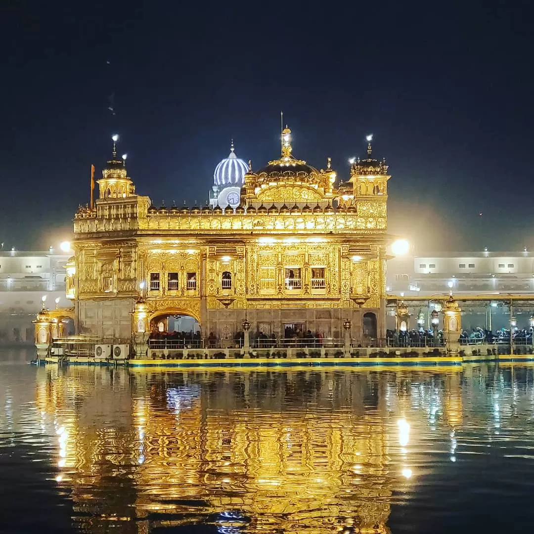 Photo of Harmandir Sahib By Confusedwanderer 