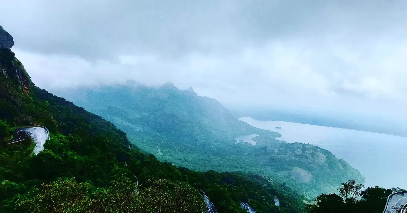 Photo of Valparai By Ravindra Vasireddy