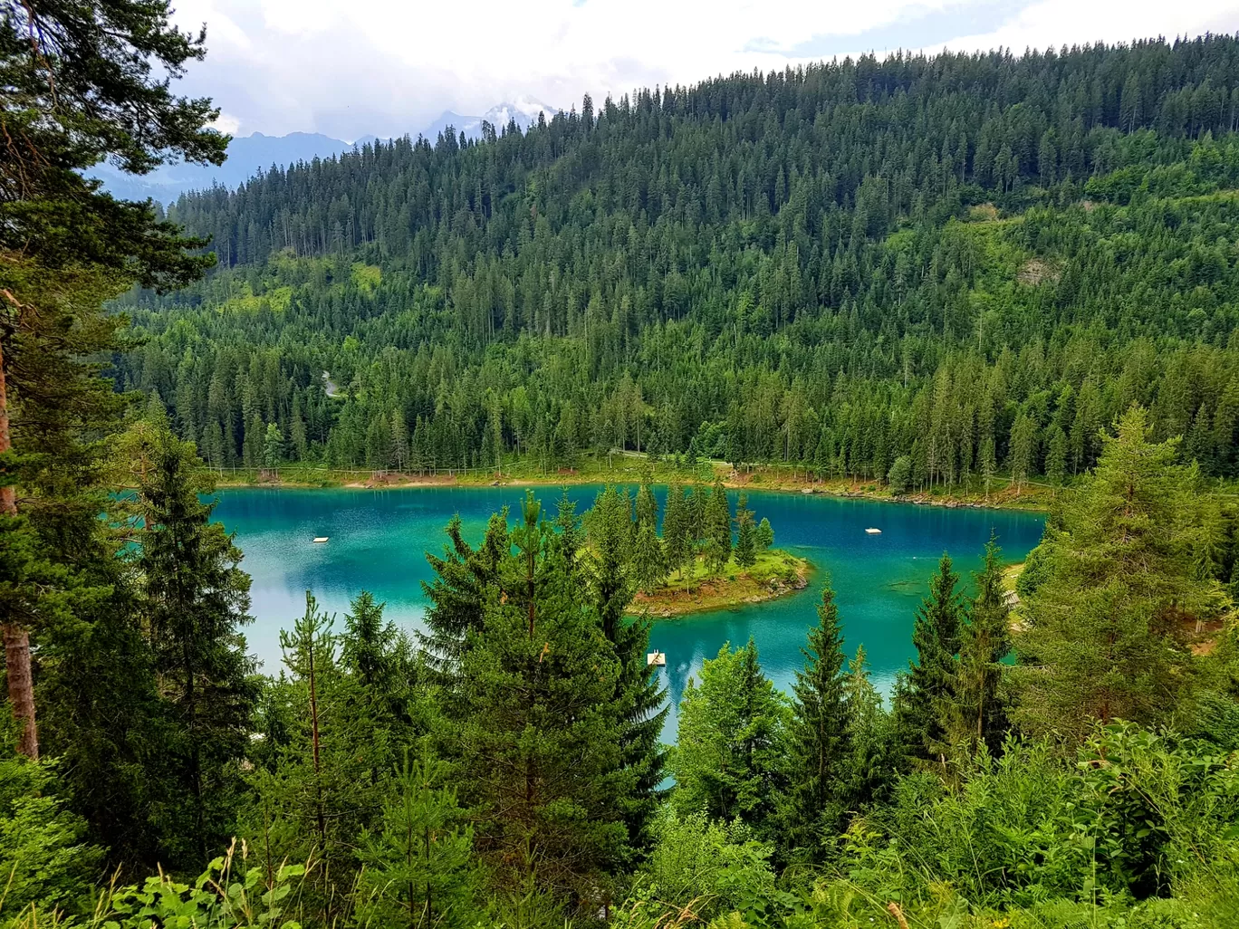 Photo of Caumasee By Annet P S