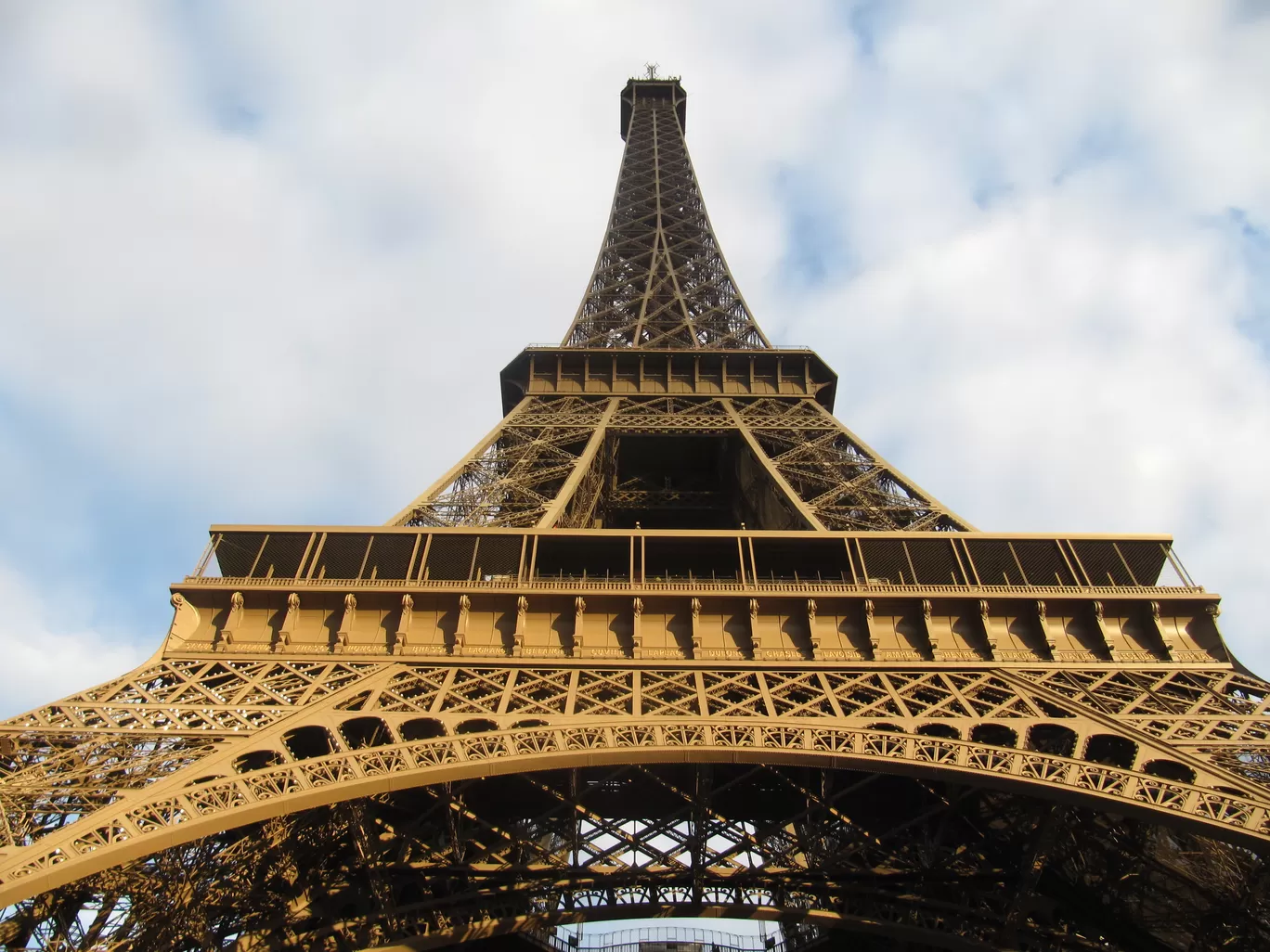 Photo of Paris By Priyanka Telang