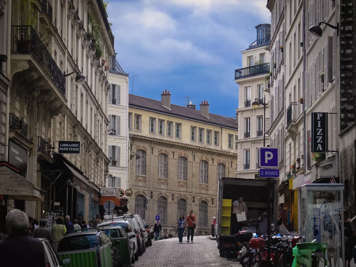 Photo of Paris By Priyanka Telang