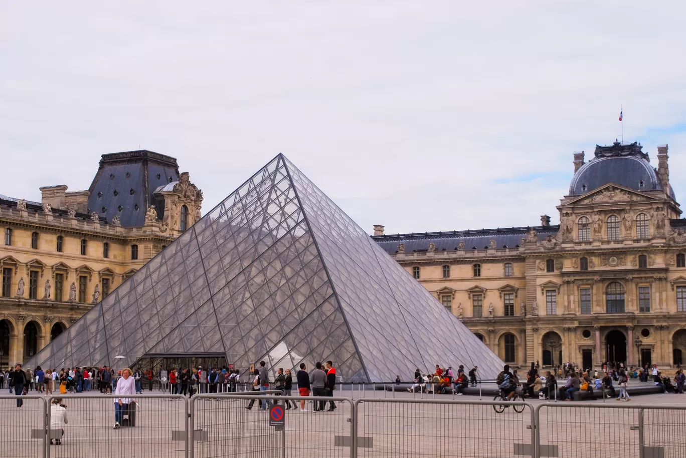Photo of Paris By Priyanka Telang