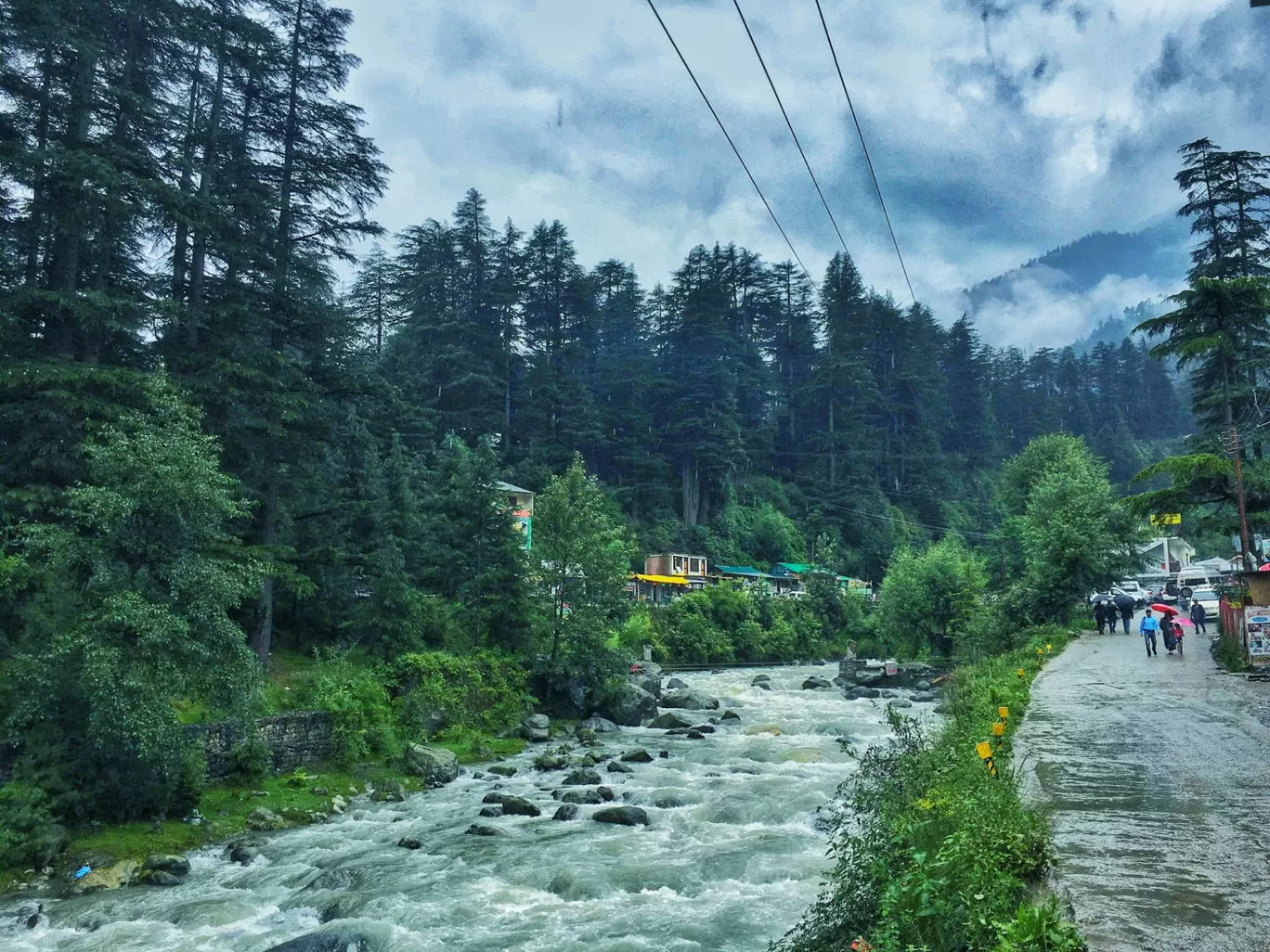 Photo of Old Manali By Zeeshan Ahmed