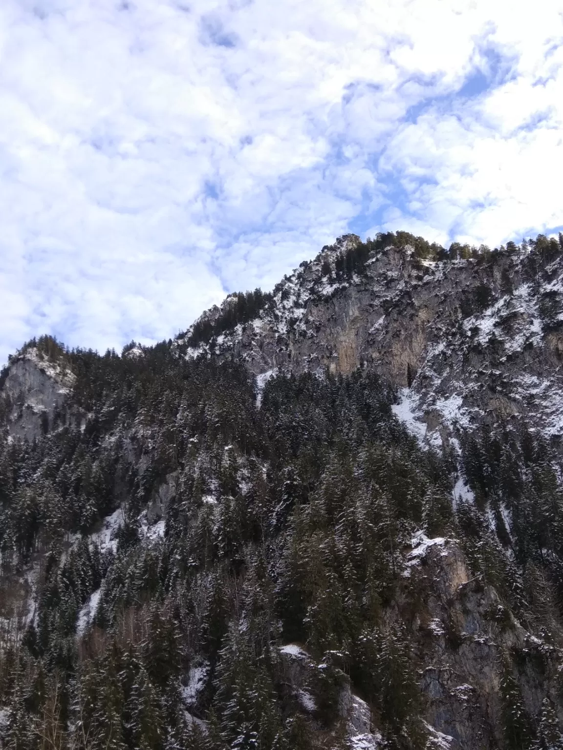 Photo of Neuschwanstein Castle By Chandni Pradhan