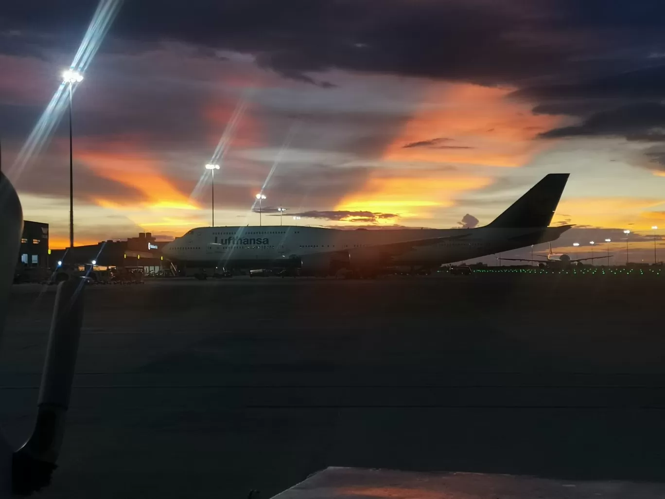 Photo of Mumbai Airport By Richie D'souza