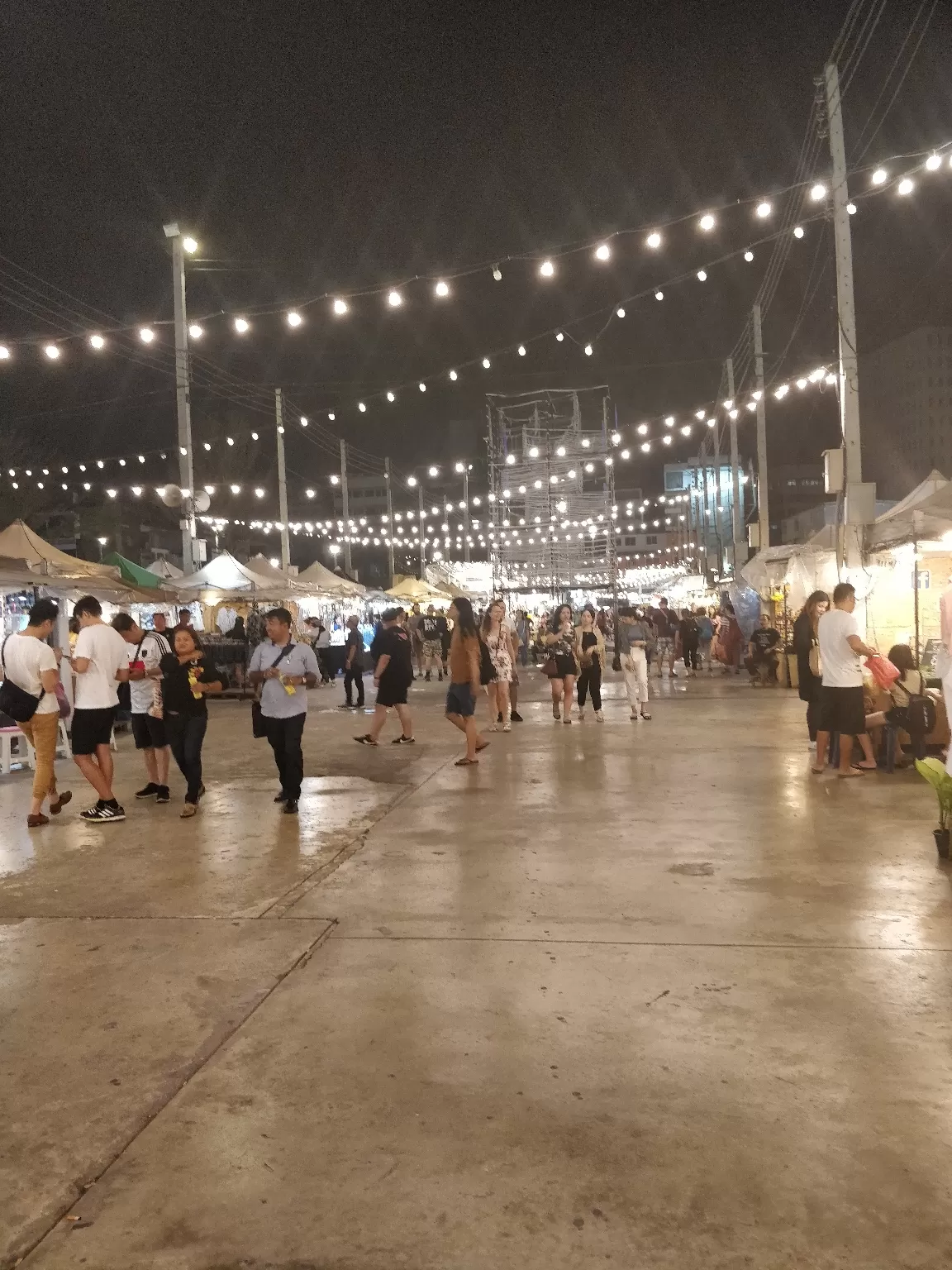 Photo of Palladium Night Market By Jyotsna Kamath