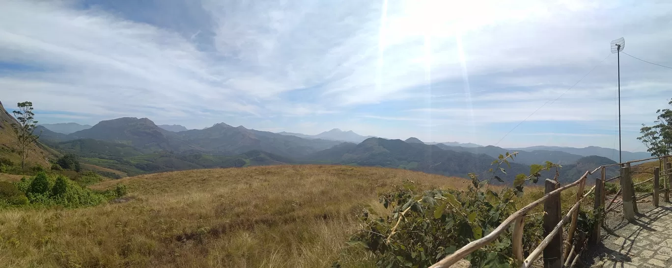 Photo of Munnar By ADHUL S.V