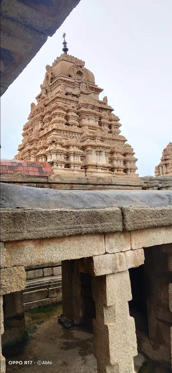Photo of Lepakshi Temple By Abhinav Banerjee