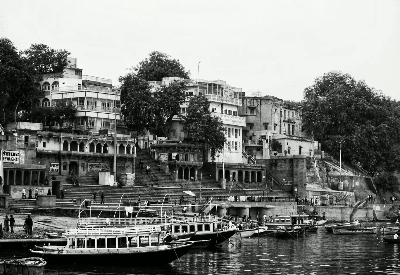 Photo of Varanasi By ayon roy