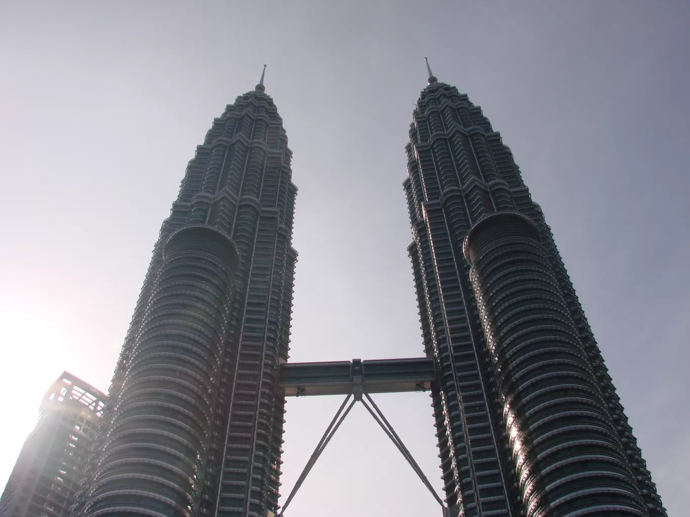 Photo of Petronas Twin Tower By Srinidhi Kandi