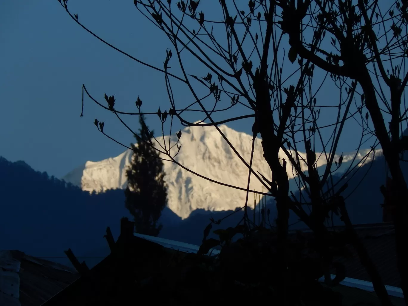 Photo of Dzongri Top By Debajit Roy