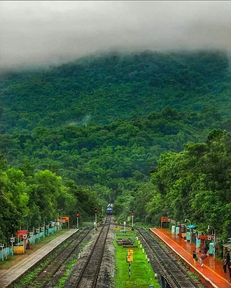 Photo of Karwar Railway Station By trippieeee_traveller