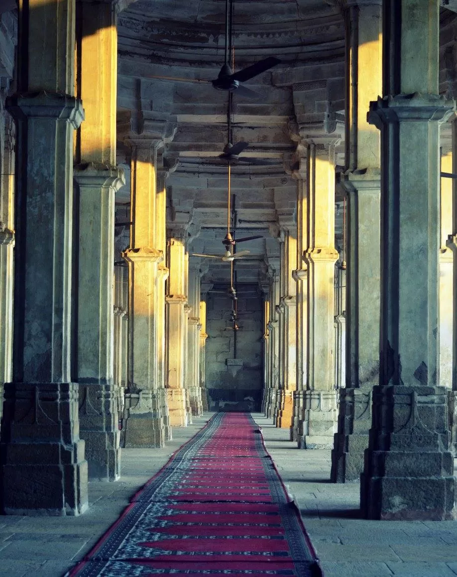 Photo of Sarkhej By thewanderjoy