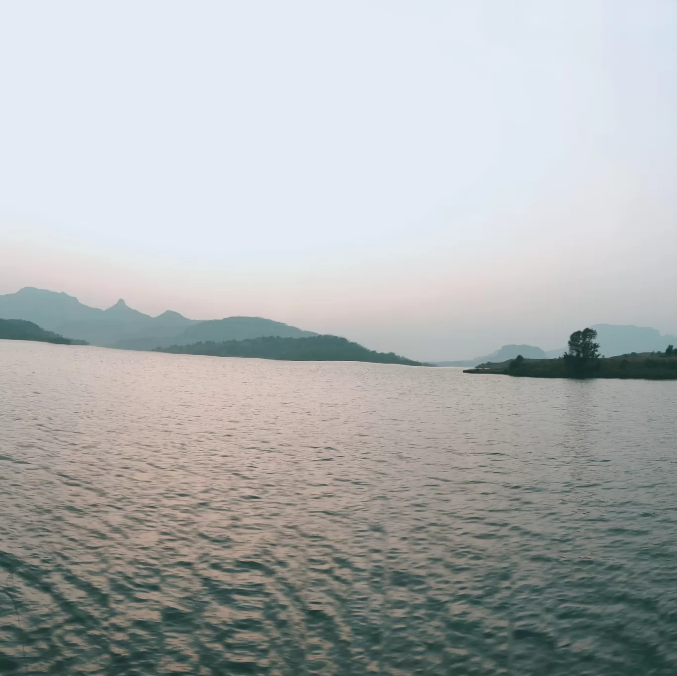 Photo of Bhandardara Dam By thewanderjoy