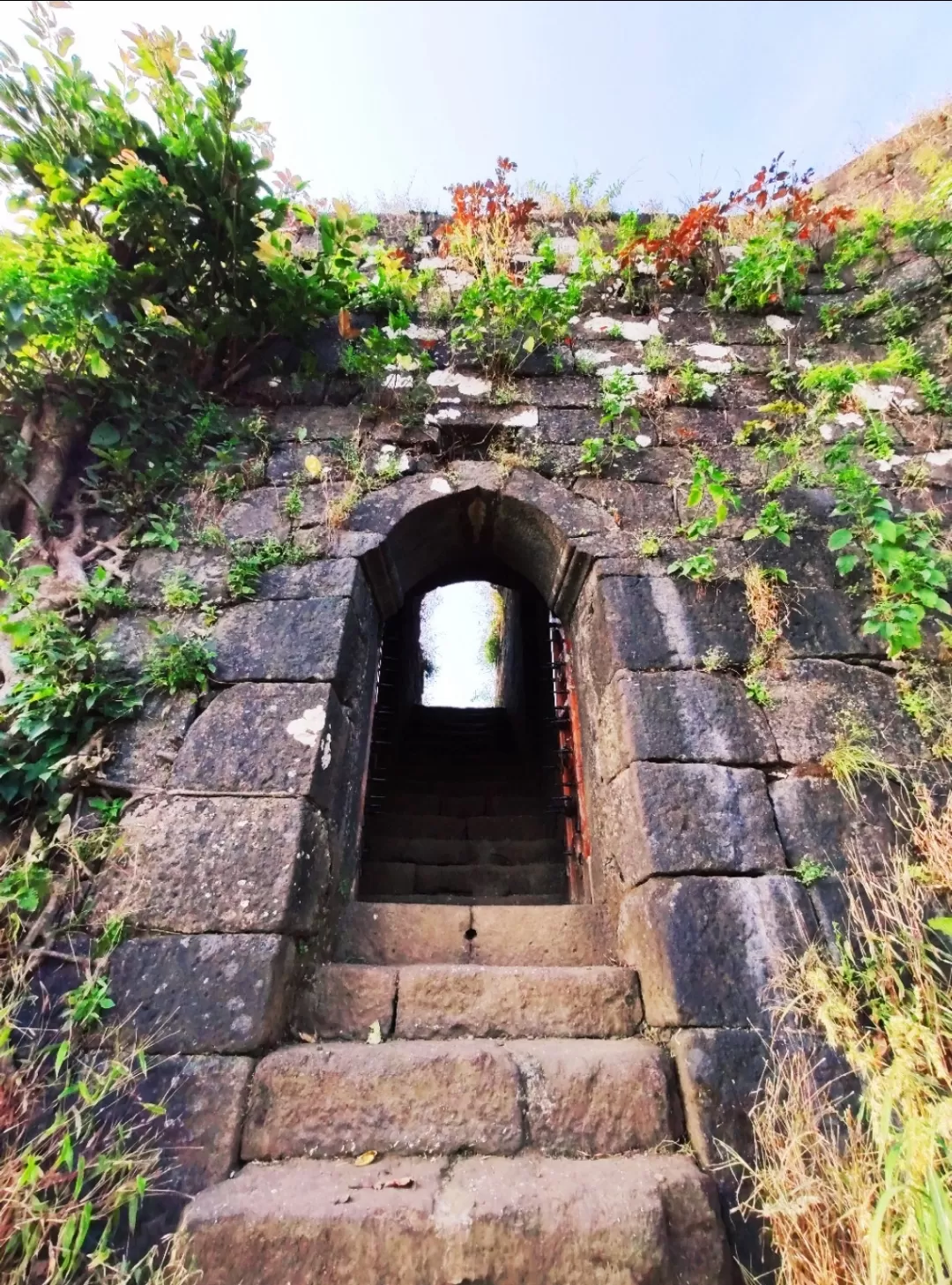 Photo of Karnala Fort By thewanderjoy