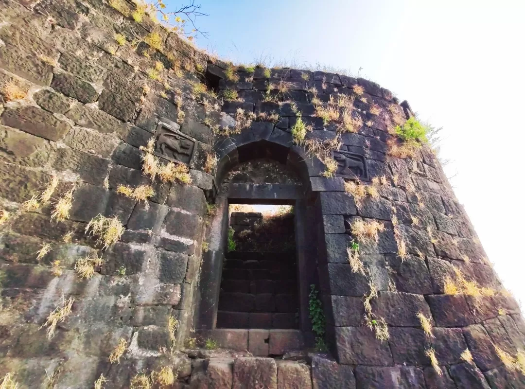 Photo of Karnala Fort By thewanderjoy