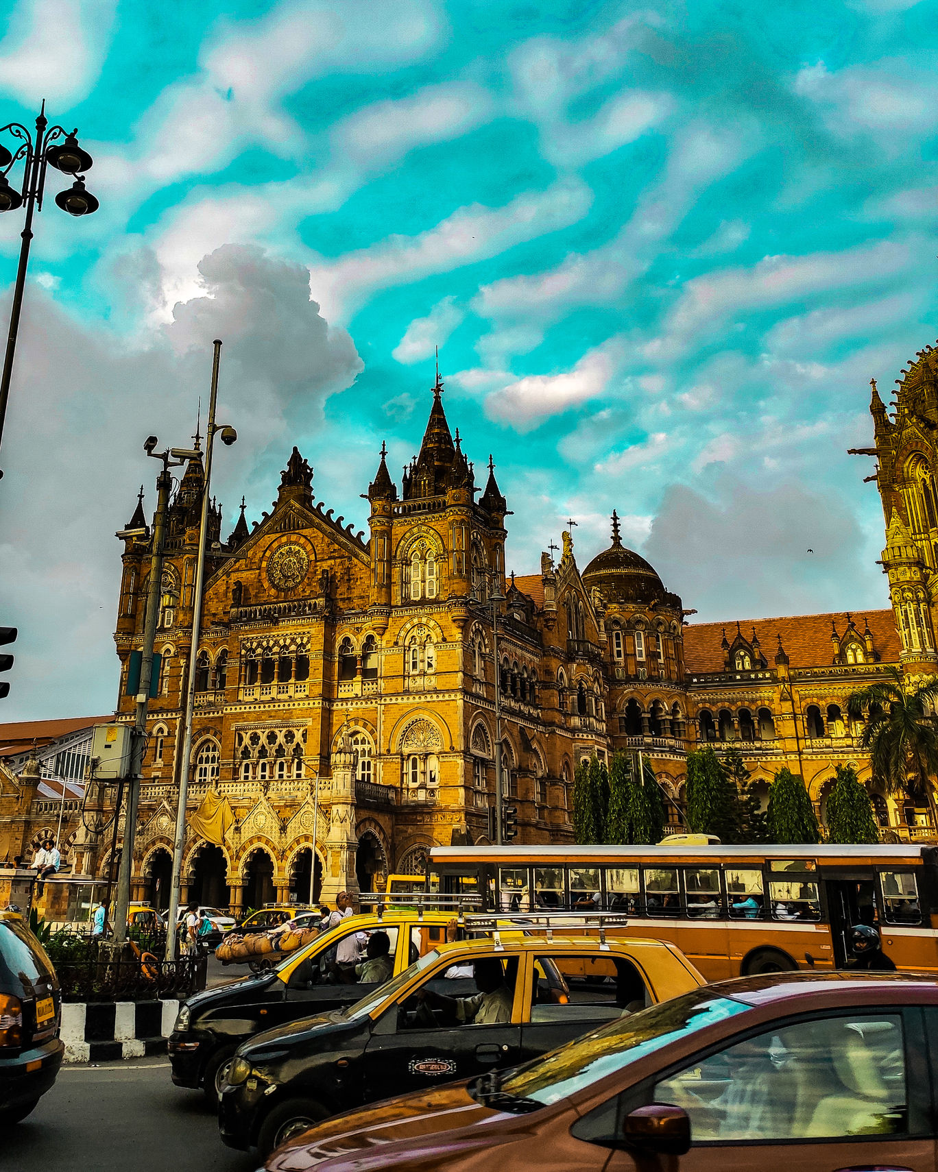 Photo of Chatrapati Shivaji Terminus By thewanderjoy