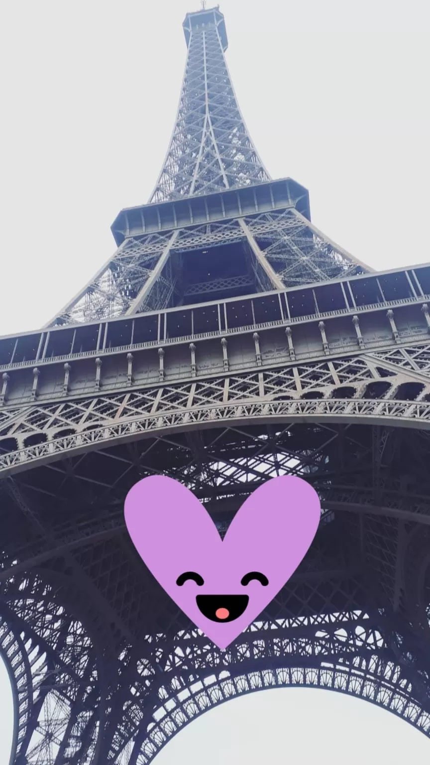 Photo of Eiffel Tower By Pulkit Dalodria