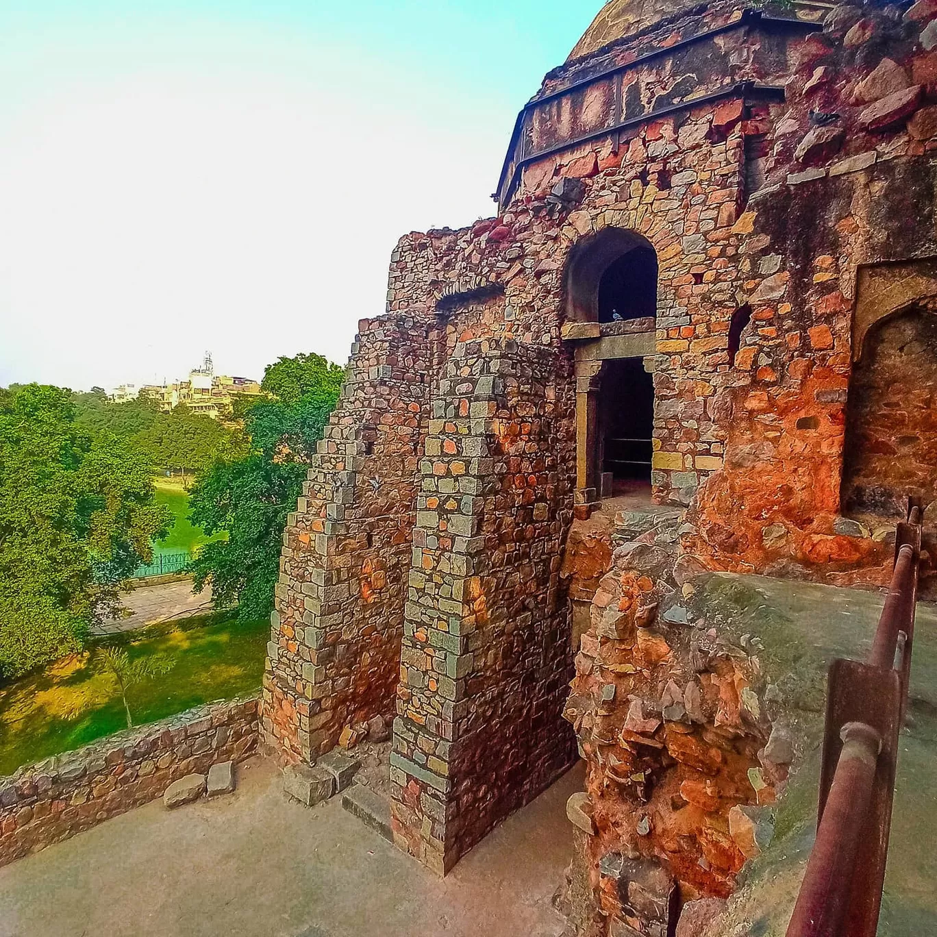 Photo of Hauz Khas Village By Shibu Singh