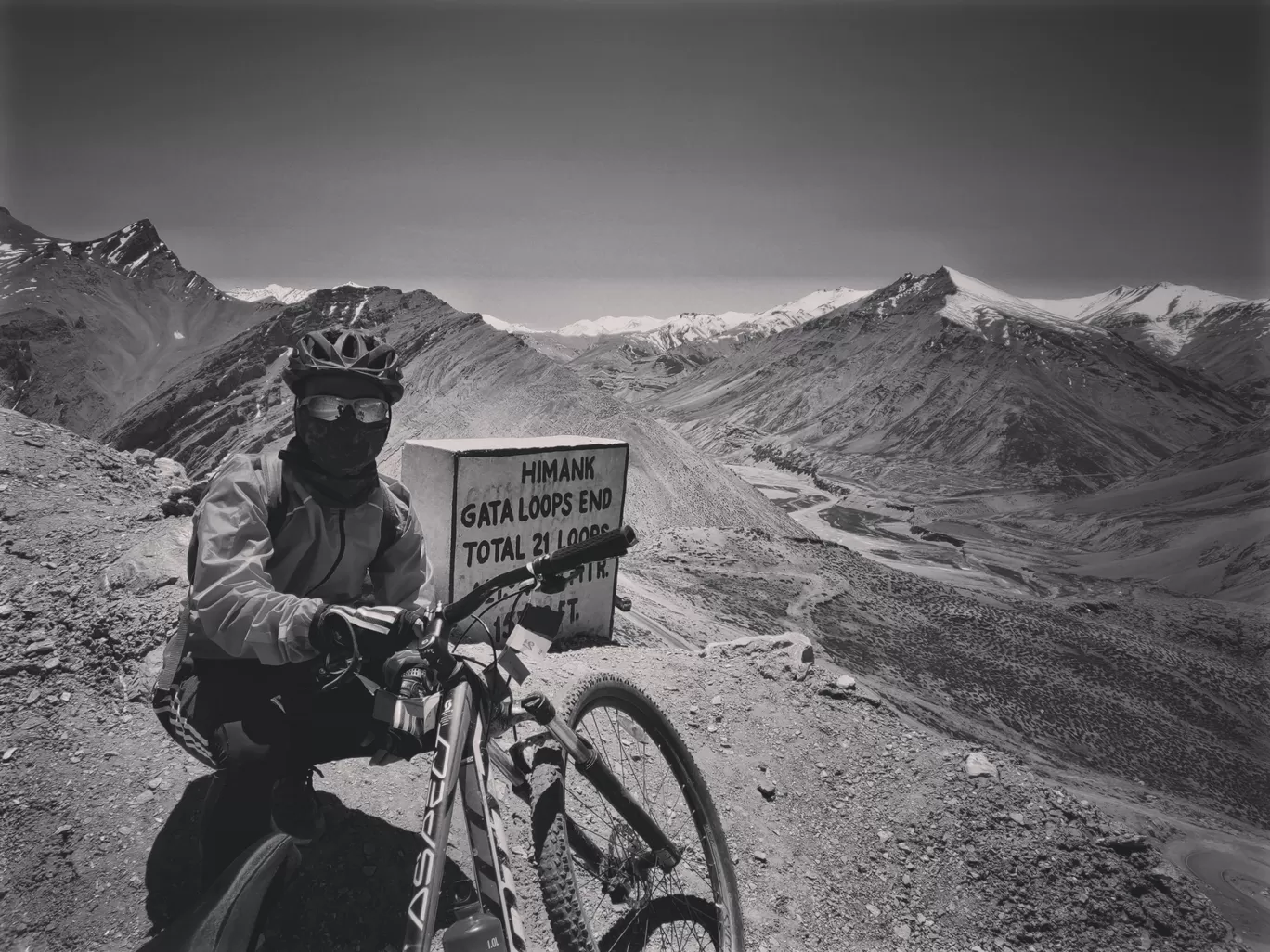 Photo of Leh Manali Highway By Shibam Sarkar