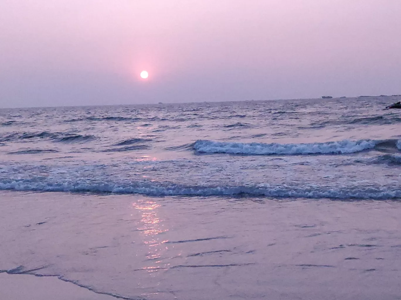 Photo of Paradise Isle Beach Resort By swarup vishwanath