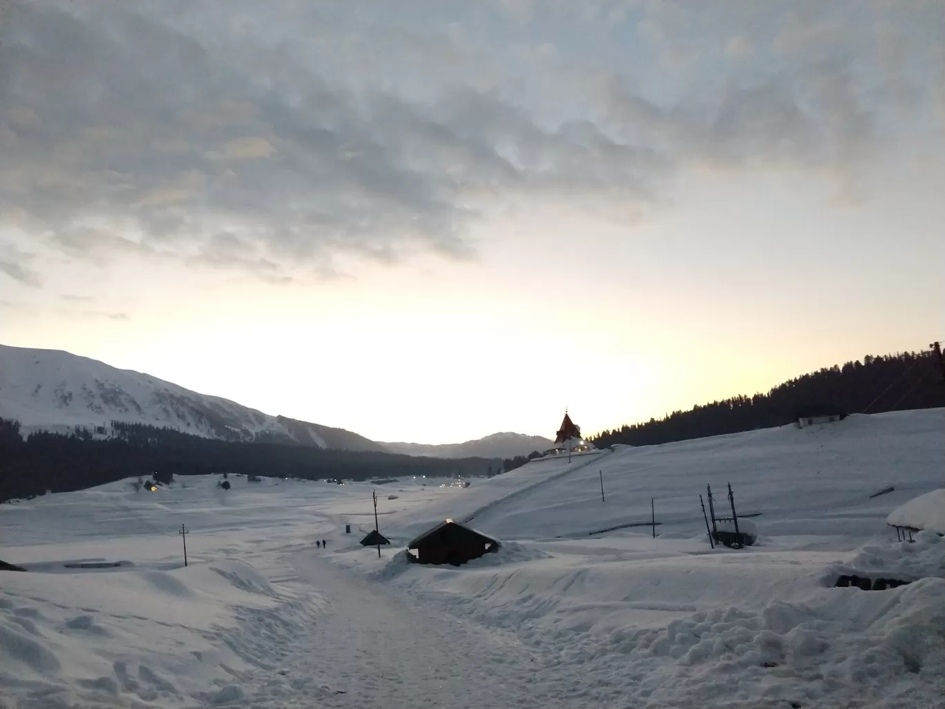 Photo of Gulmarg By Deepika Kateja