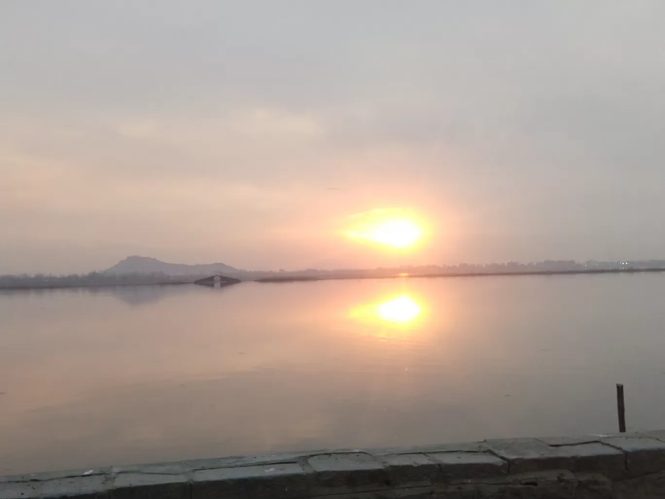 Photo of Dal Lake By Deepika Kateja