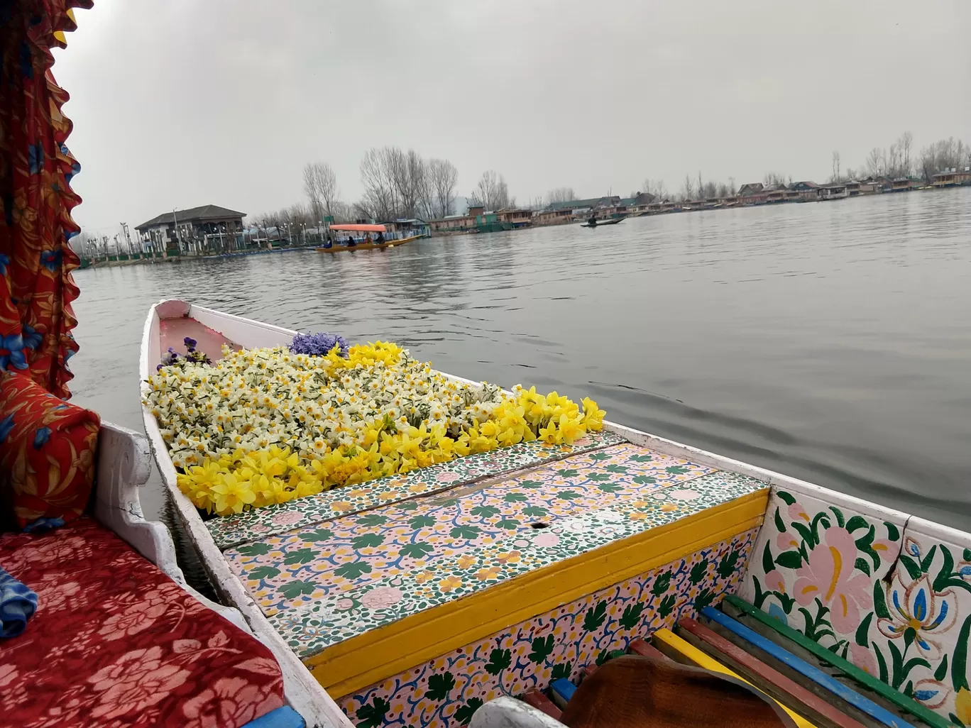 Photo of Dal Lake By Deepika Kateja